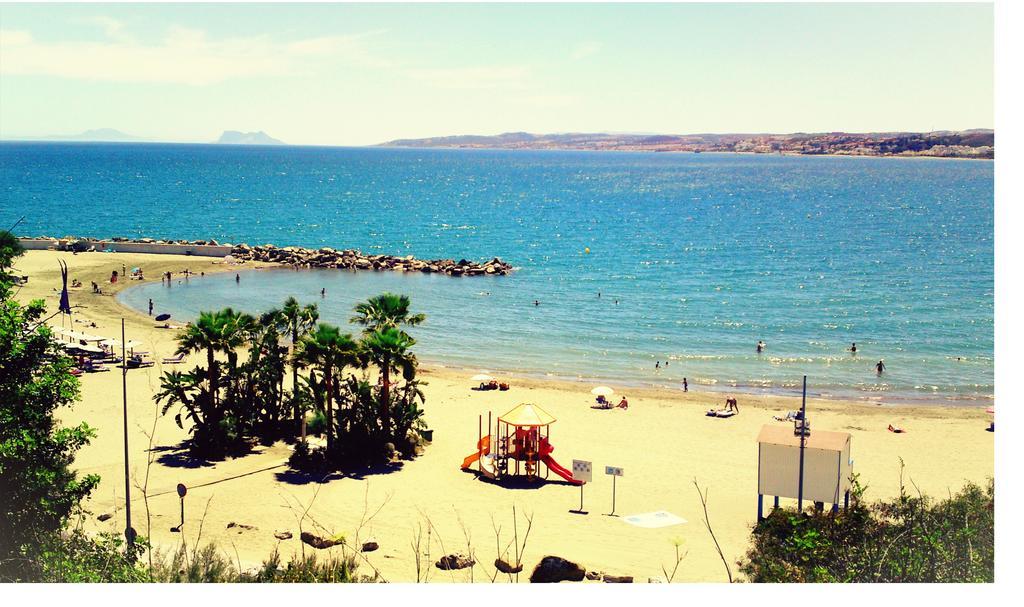 Casares Beach San Luis de Sabinillas Exterior photo